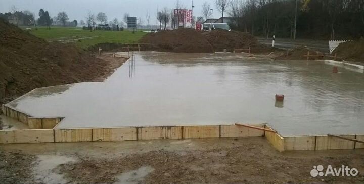 Бригада строителей