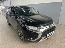 Mitsubishi Outlander 2.0 CVT, 2019, 108 454 км, с пробегом, цена 2 439 000 руб.