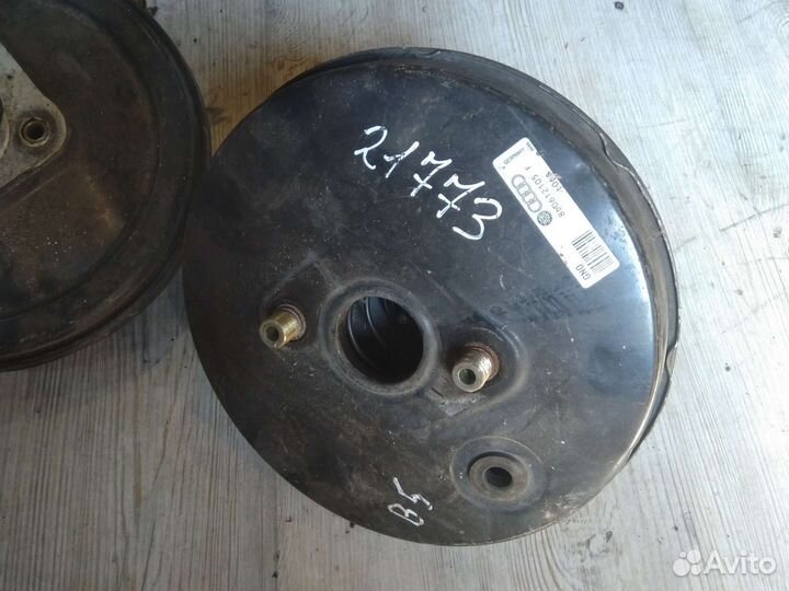 Вакуум тормозной Volkswagen Passat B5