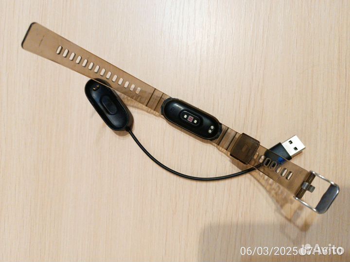 Фитнес браслет xiaomi mi band 4