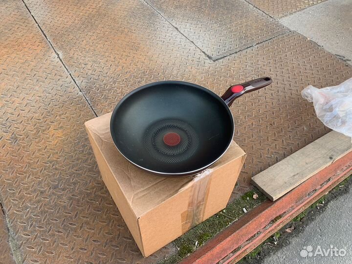 Tefal Сковорода вок 8211912 Вок Comfort Touch 28см