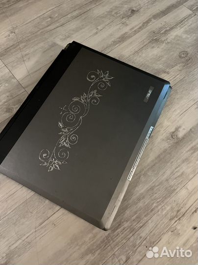 Ноутбук на запчасти