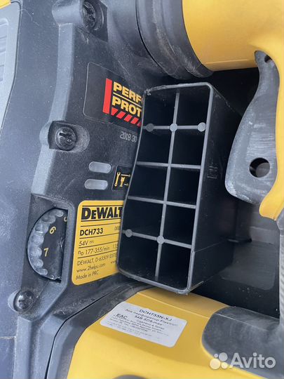 Перфоратор Аккумуляторный Dewalt Dch733n