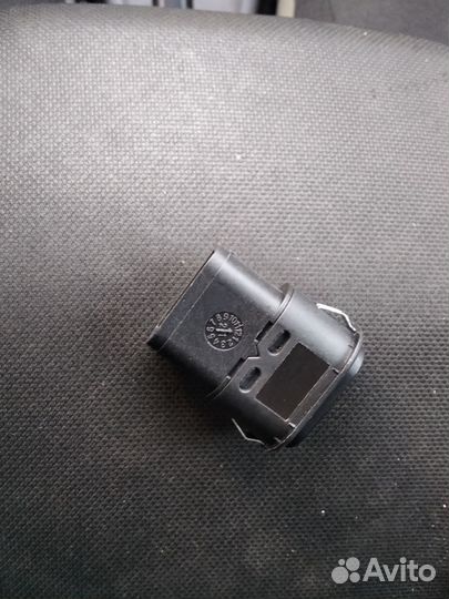 Кнопки на стекло подъемник цвет белый. 4 шт