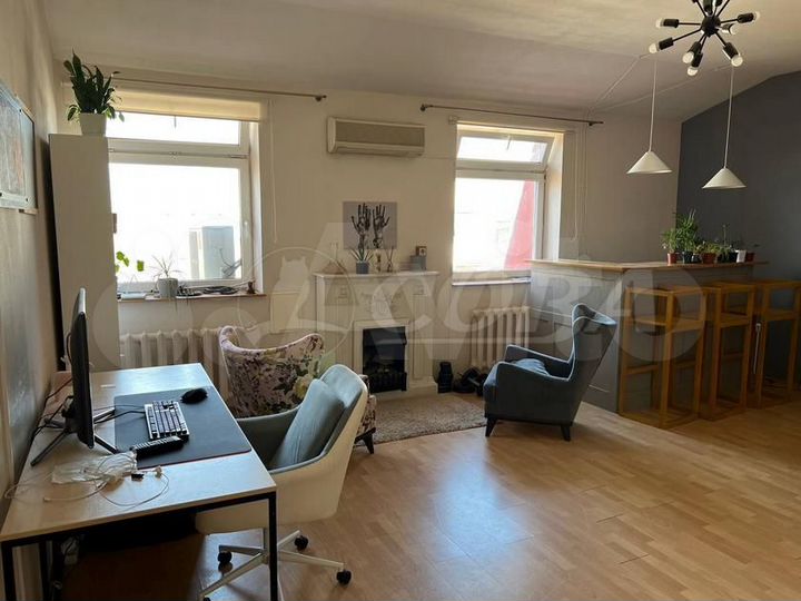 3-к. квартира, 100 м², 5/5 эт.
