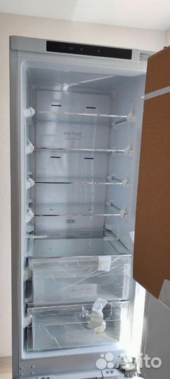 Встраиваемый холодильник scandilux ctfbi205E