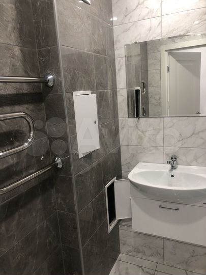 2-к. квартира, 50 м², 1/16 эт.