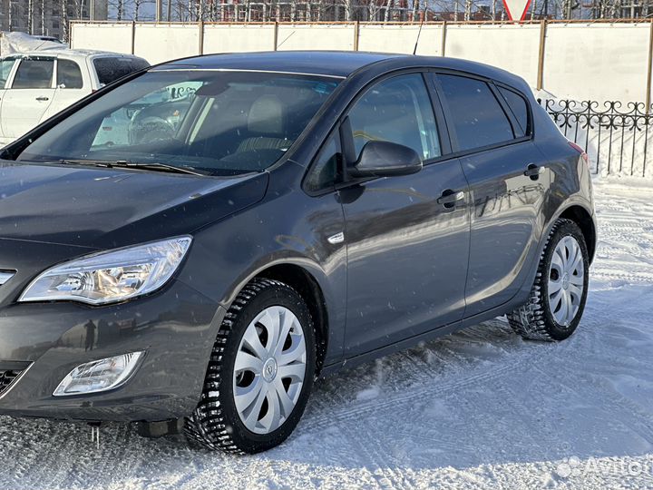 Opel Astra 1.6 AT, 2010, 169 400 км