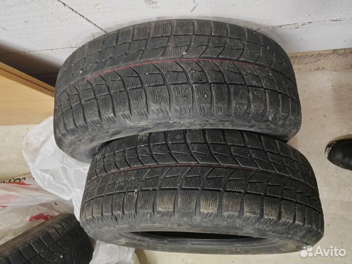 Bridgestone Blizzak WS-60 215/60 R16 95R