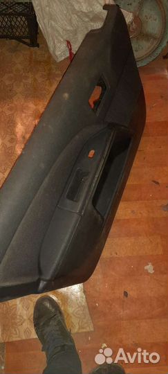 Обшивка двери Ford mondeo 3
