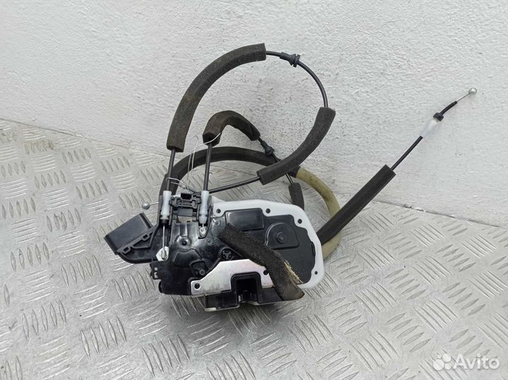 Замок двери задней правой Infiniti Q50 V37