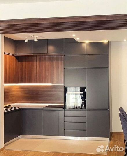 Кухня под потолок под ключ