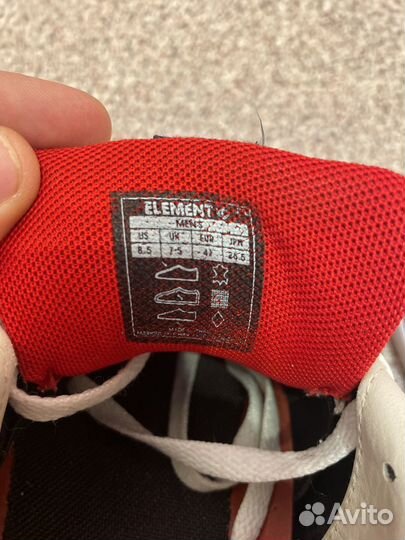 Кроссовки element