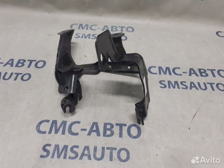 Кронштейн насоса гур Volvo S60 С60 1.6T 2014-2017