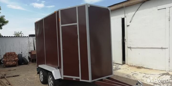 Прицеп коневозка