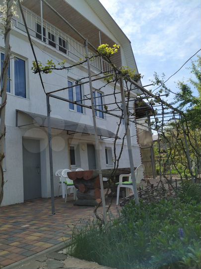 Дом 270 м² на участке 12 сот.