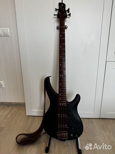Бас гитара Yamaha trbx 504