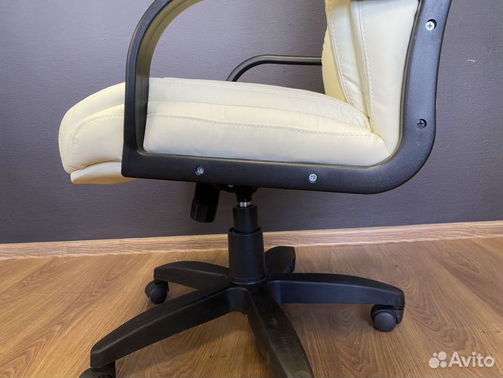 Кресло для офиса с доставкой до двери