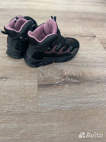 Ботинки для девочки