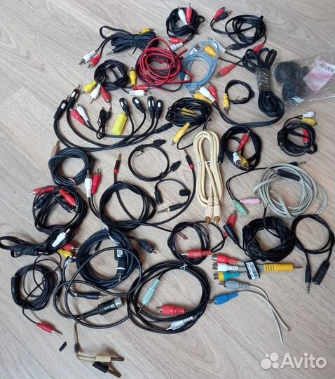 Продаю шнуры разные USB,аудио,блоки питания