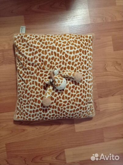 Подушка с жирафом 33х33