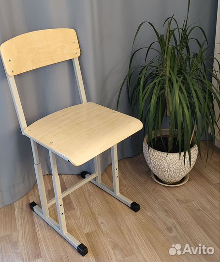 Стул ученический