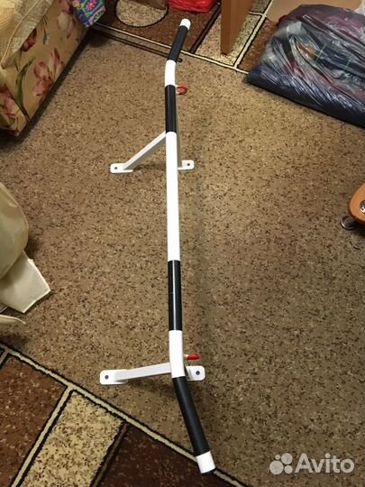 Турник настенный Mad Power 110x45 белый