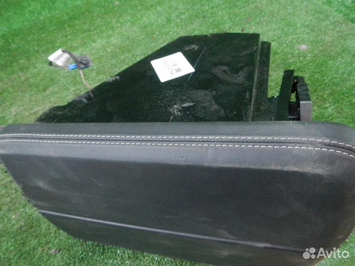 Б/У Б/У Подлокотник Mercedes GLE W166 (2015-2018)