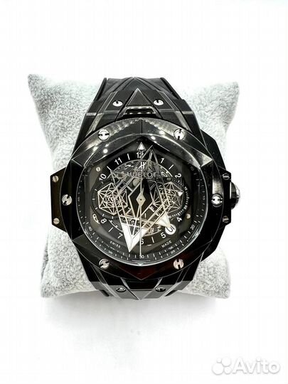 Часы Hublot Big Bang Sang Bleu