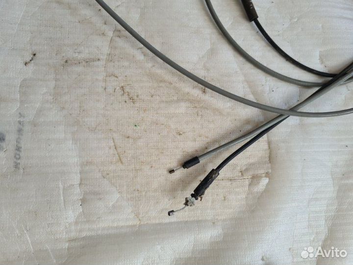 Трос замка капота Renault Sandero 2011