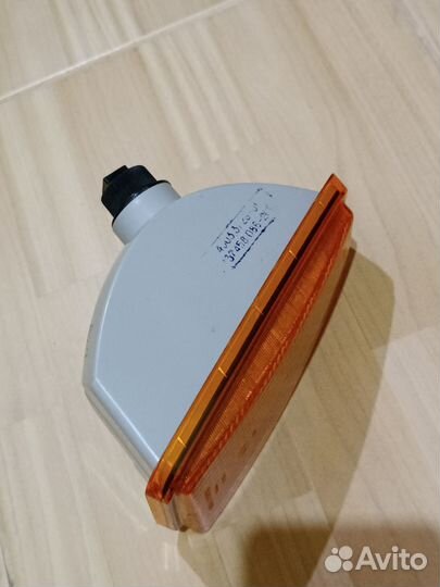 Указатель поворота ваз 2108 правый желтый