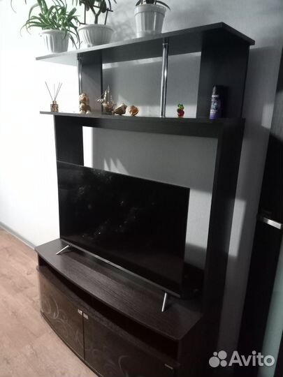 Стенка в гостиную