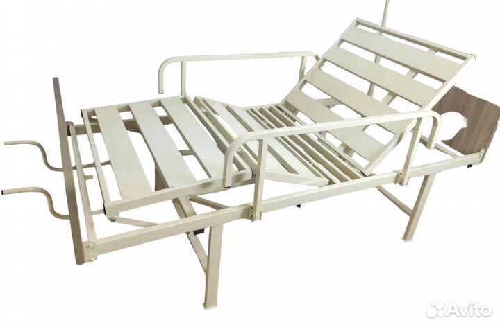 Медицинская кровать для ухода за больными