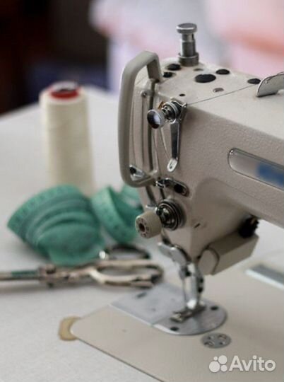 Швея портной в уютный мини цех