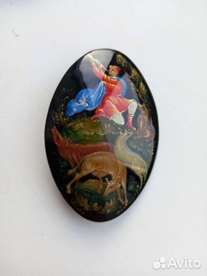 Брошка Палех