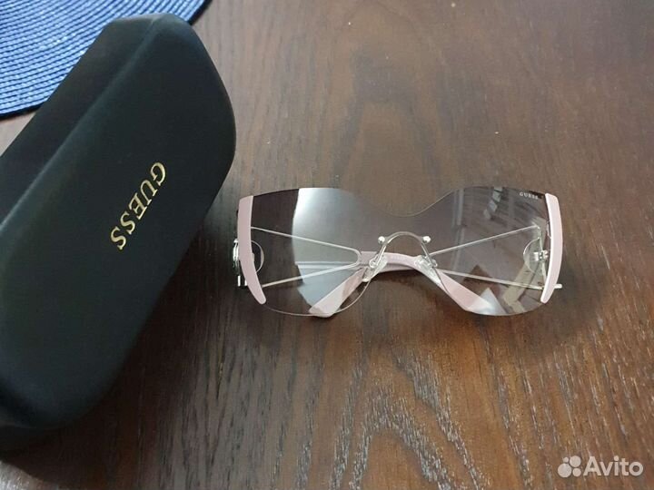 Guess очки