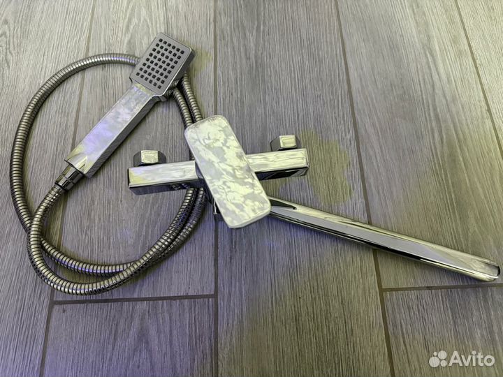 Смеситель для ванны с душем бу