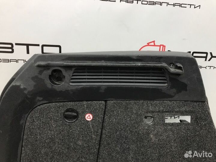 Б/У обшивка багажника (обшивка салона) Volkswagen