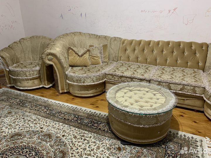 Диваны и холлы бу