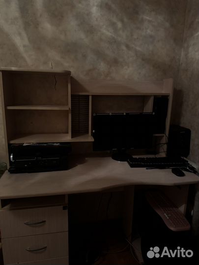 Компьютерный стол бу