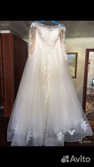 Свадебное платье