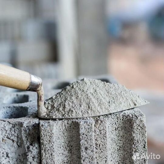 У нас можно заказать цемент с базы: упаковка по 40