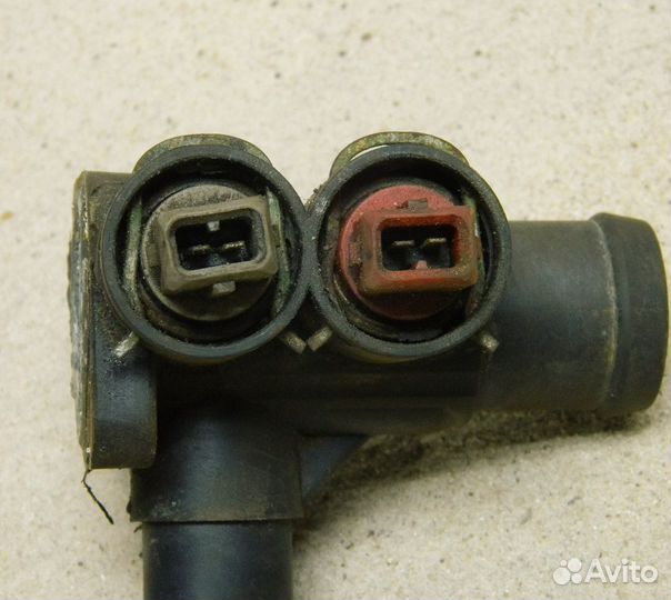 Фланец охлаждения Audi 80 B3