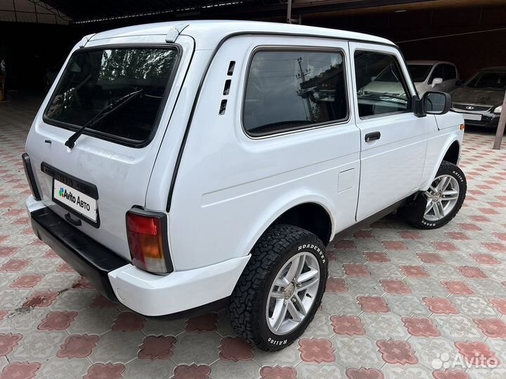 LADA 4x4 (Нива) 1.7 МТ, 2015, 182 000 км