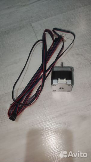 Шаговый двигатель nema 17 17Hs4401