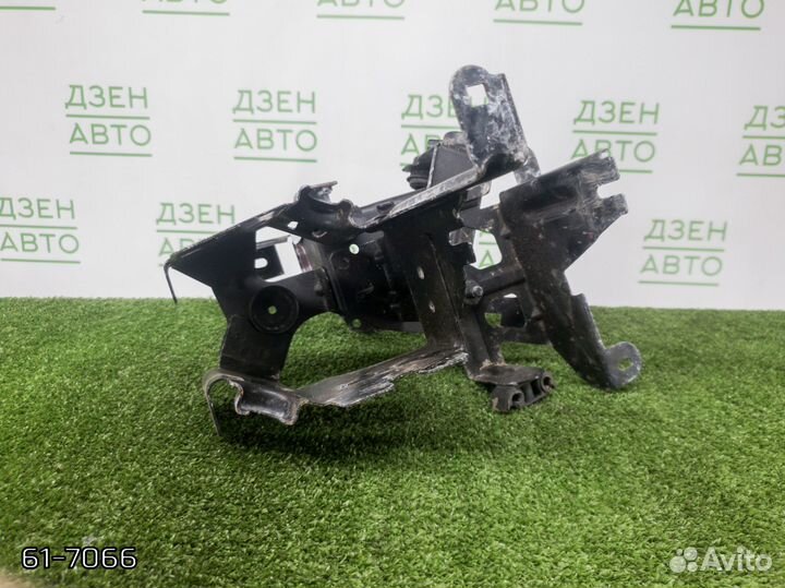 Кронштейн блока ABS Audi Allroad A6 C5