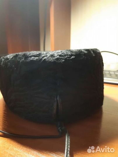 Эксклюзивная шапка из каракульчи