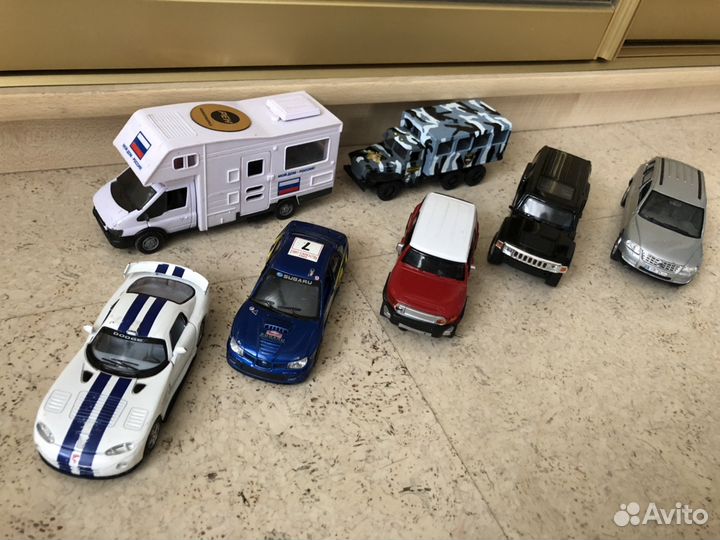 Модельки машин современных