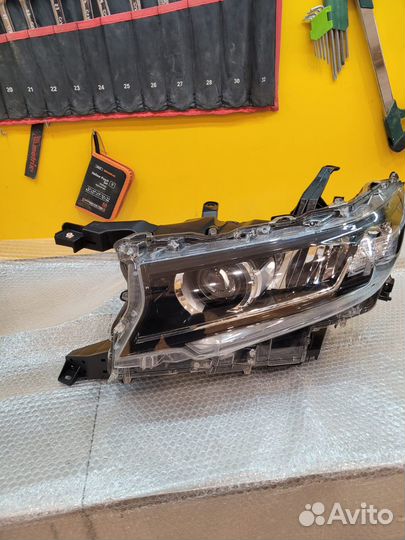 Фара Toyota land cruiser prado передняя левая