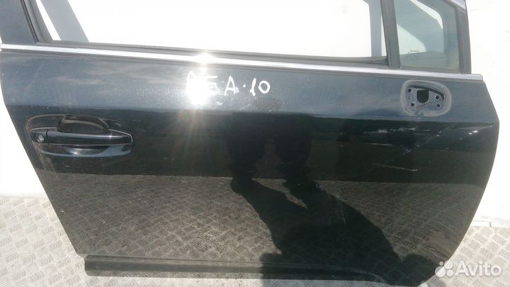 Дверь передняя правая toyota avensis T27 3-9 дней